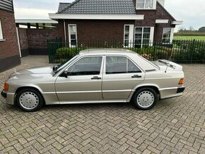 1990 Mercedes-Benz 190 2.5 16V