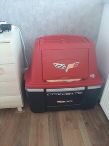 Posteľ corvette a box na hračky