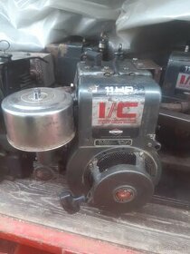 Motory Briggs & Stratton 11HP