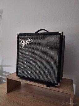 Basgitarove kombo - Fender Rumble 15