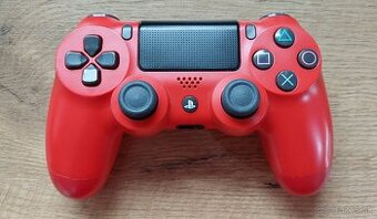 Sony Dualshock ovladac Red - PS4