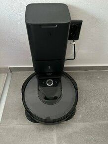 Robotický vysávač iRobot Roomba i7+ - 1