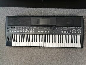 YAMAHA PSR-SX 600