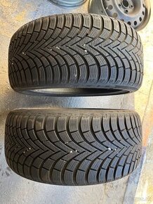 Predám Zimne gumy  Maxxis 225/40 r18