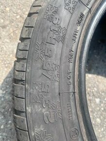 235/55R19 DUNLOP SP WINTER SPORT