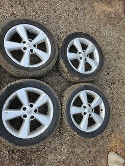 Predám elektróny 5x114.3 215/55 R17 zimne