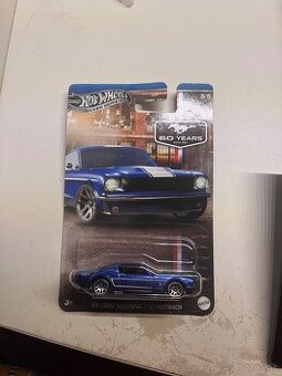 Hotwheels Ford Mustang 2+2 fastback chase