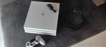 Predám Playstation 4 PRO 1 tb  ps4