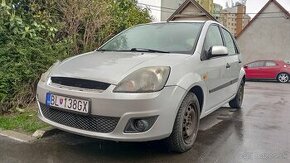 Ford FIESTA - 1