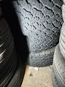 Predám offroad pneu 35×12.5R15