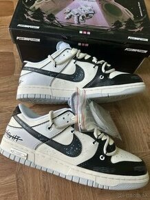 Nike SB Dunk Low Hold Me Tight - 1