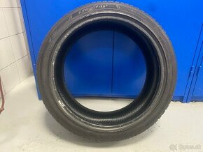 Celoročná pneumatika 225/40 r18 - 1