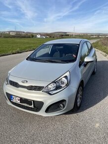 Kia Rio 1.4 Benzin - Rok 02.2013 - Len 77 tisic km