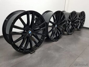 Predám originál sadu BMW X5 G05 X6 G06 X7 G07 R22 22”