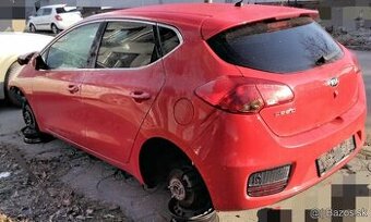 Kia Ceed 1.6 GDi 2017 predám PIATE DVERE, ZADNÝ NÁRAZNÍK,  Z