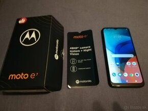 Motorola MOTO e7