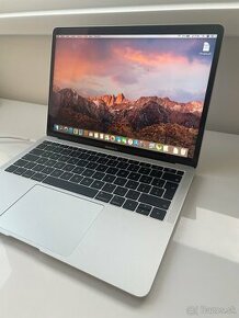 Apple MacBook Air