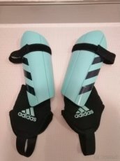 Futbalové chrániče predkolenia Adidas - 1