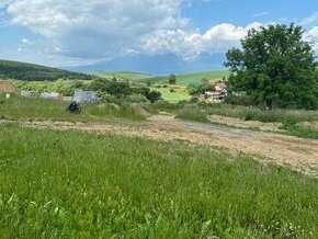 Pozemok na rodinný dom v Tvarožnej na predaj - 1