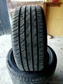 225/40R18 - 1