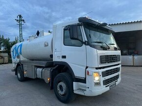 Volvo fm 300 euro 5 Kombi Fekal + Cistic