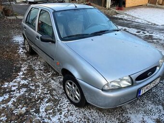 Ford Fiesta benzín