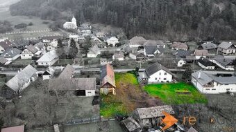 Na predaj rozľahlý stavebný pozemok v Blatnici,1648m2