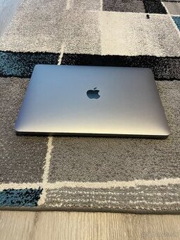 MacBook Air s čipom M1