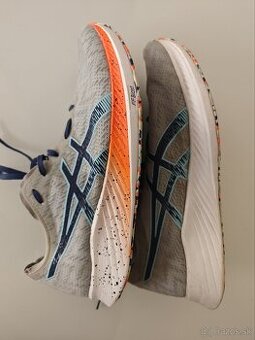 Asics Magicspeed veľkosť 45