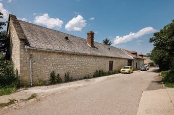 Budova na výrobu a skladovanie vína vo vinohradníckej oblast