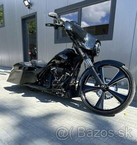 Harley Davidson Street Glide - 1