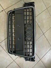 Audi A4 B8 Predná maska/Grill - 1