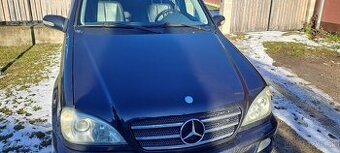 Predám prednú kapotu na Mercedes ML W163