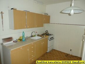 RK EXPRES - na predaj 2 izbový byt v Handlovej, 57 m2. - 1