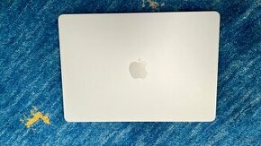 Predám MacBookAir s 13" obrazovkou