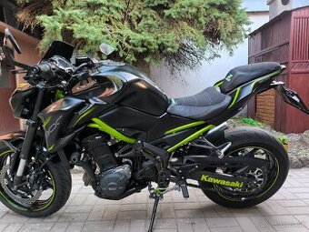 Kawasaki Z900 - 1