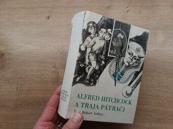 Alfred Hitchcock a traja pátrači 1986