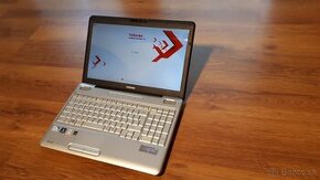 Toshiba Satellite 15.6"  HD, Intel 2.1GHz, 4GB RAM, 320GB