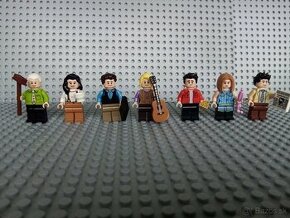 Minifigúrky zo setu 21319 Ideas Central Perk