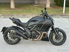 Ducati Diavel 1200 Dark Black