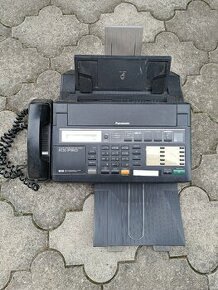 Darujem fax a telefon