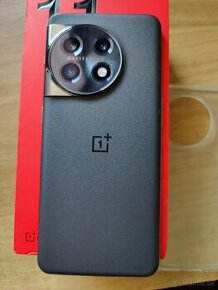 OnePlus 11