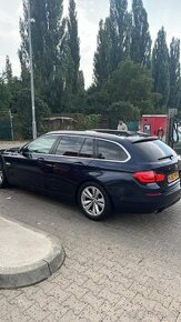 BMW 520, anglicka strana