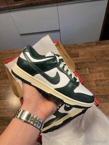 Nike Dunk Low Vintage Green