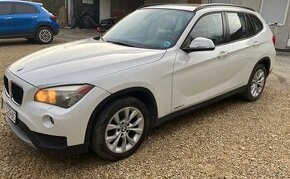 BMW X1 2.0 245KM / bohatá výbava / navi / camera , panorama