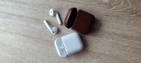 Apple AirPods