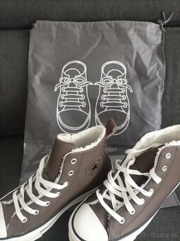 Converse 35,5