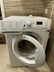 Predám práčku na diely Indesit BWSA 61052