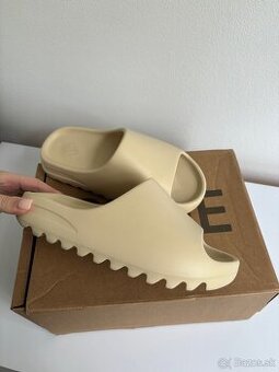 Yeezy slide bone - 1