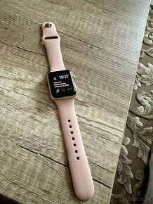 Apple Watch 3 38mm Rose Gold - 1